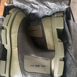 Women's Chunky Chelsea Ankle Boots in Olive Green and Black